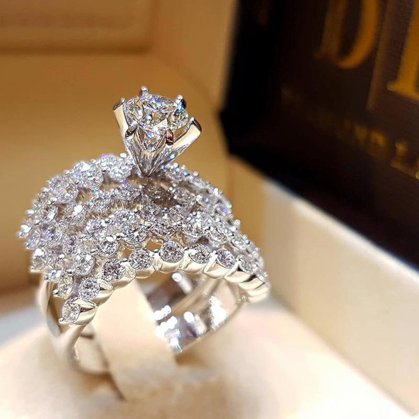 Fake wedding rings trend skyrocketing amid financial pressure